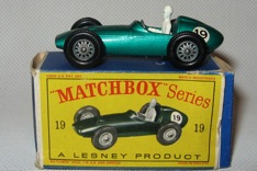 19 C5 d2boxAston Martin.jpg